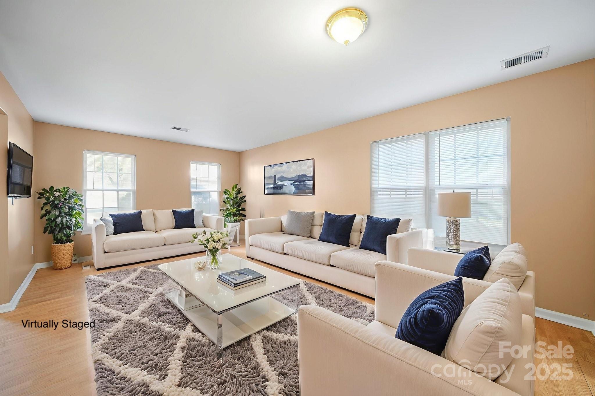 1424 Griers Grove Road Charlotte, NC 28216 - Photo 3 of 37 Gallery Image 3