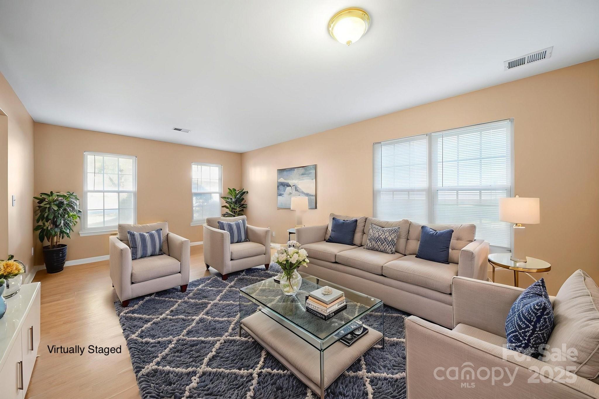 1424 Griers Grove Road Charlotte, NC 28216 - Photo 5 of 37 Gallery Image 5
