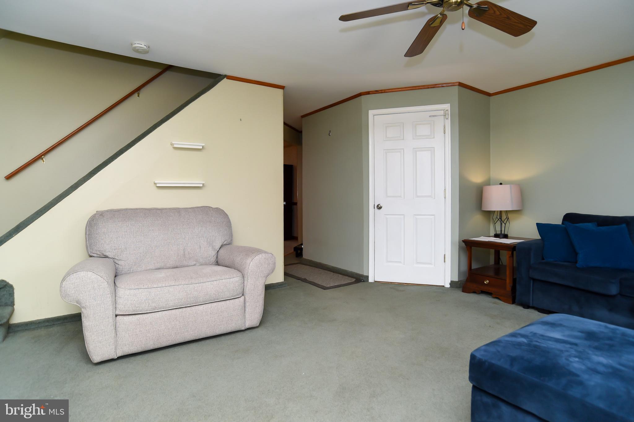 12323 Dunks Ferry Road Philadelphia, PA 19154 - Photo 3 of 35 Gallery Image 3