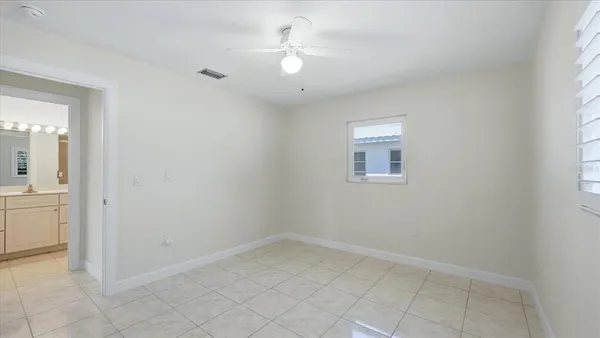 $339,000 | 215 Fair Winds Drive, Unit 215, Nokomis, FL 34275