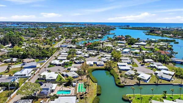 $339,000 | 215 Fair Winds Drive, Unit 215, Nokomis, FL 34275