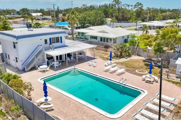 $339,000 | 215 Fair Winds Drive, Unit 215, Nokomis, FL 34275