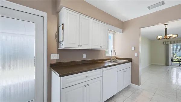 $339,000 | 215 Fair Winds Drive, Unit 215, Nokomis, FL 34275