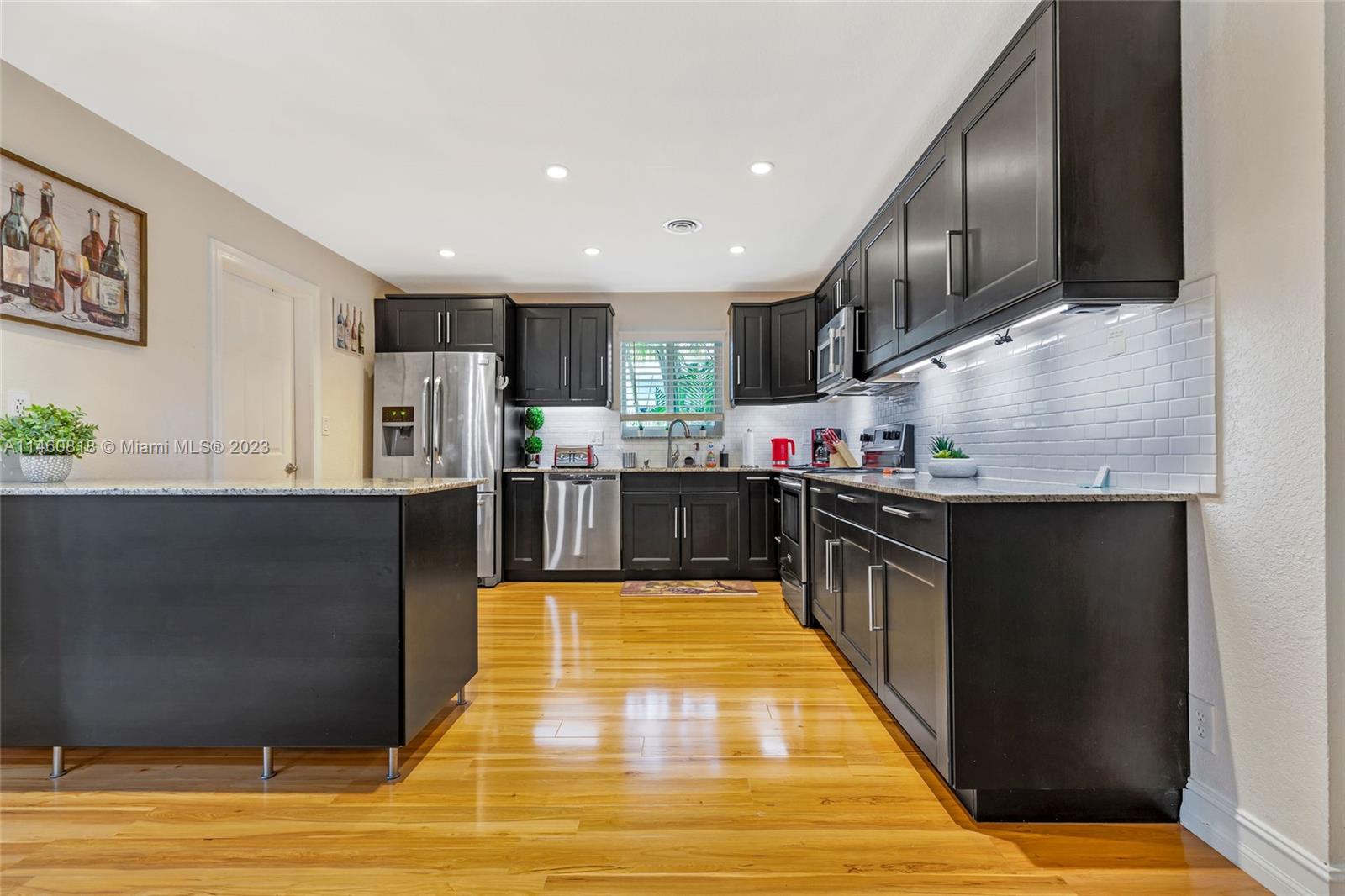 2167 Northeast 58th Street Fort Lauderdale, FL 33308 - Photo 11 of 38