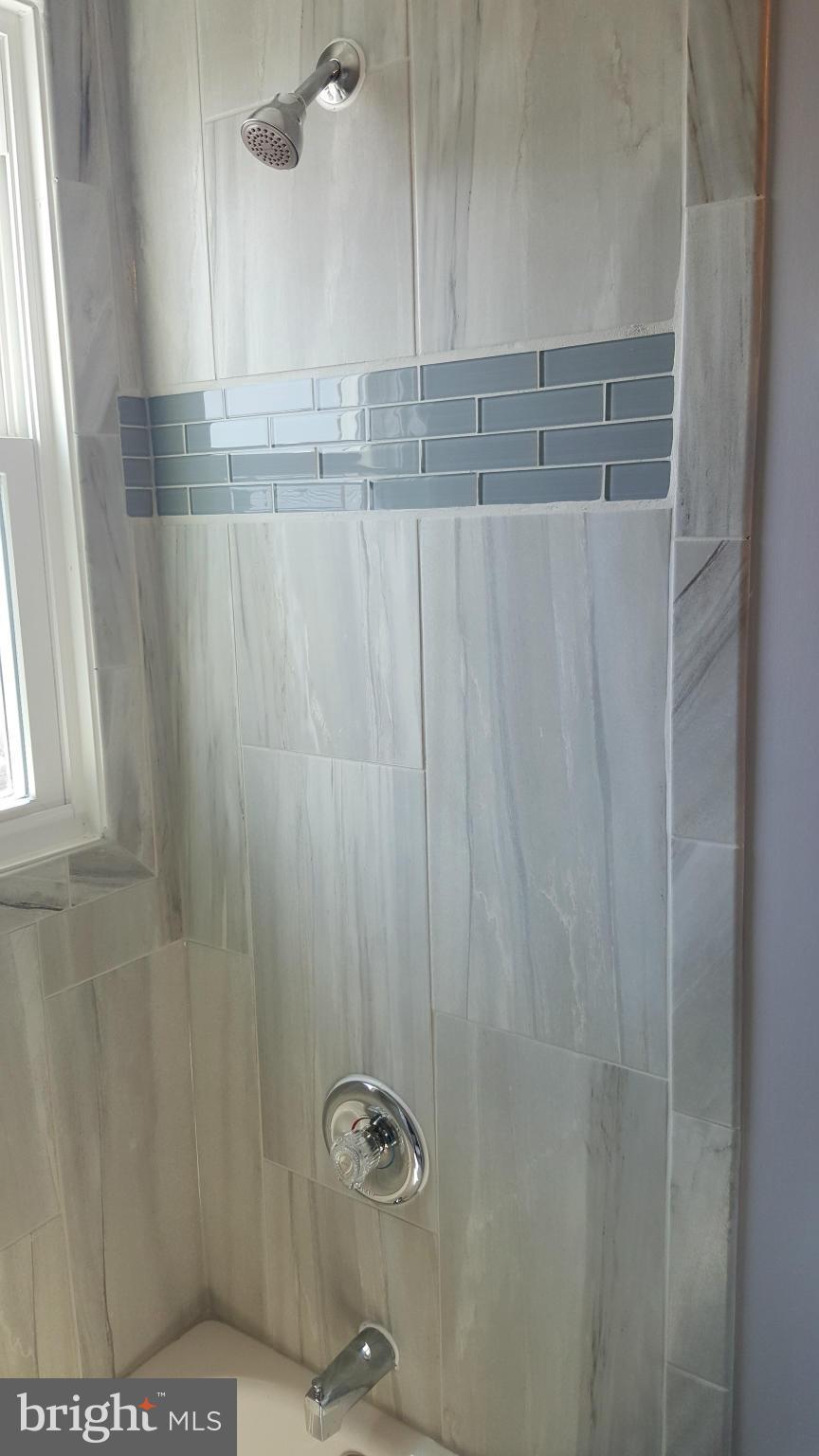 1821 Dunmere Road Baltimore, MD 21222 - Photo 11 of 28 Bath