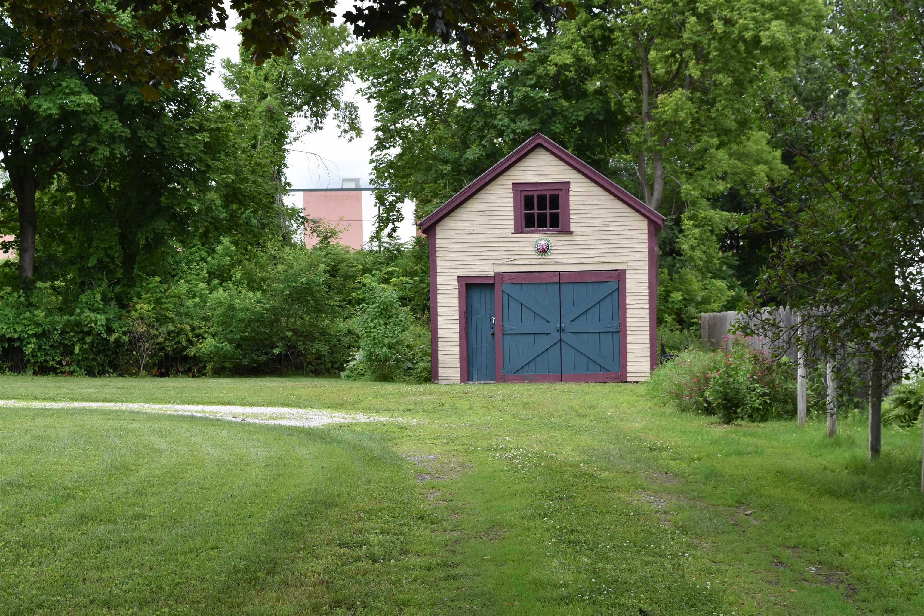 72 Granger Street Rutland, VT 05701 - Photo 4 of 46