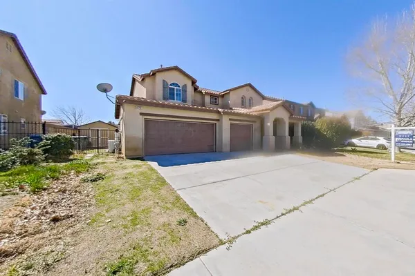 $550,000 | 6048 Oak Fence Lane, Lancaster, CA 93536
