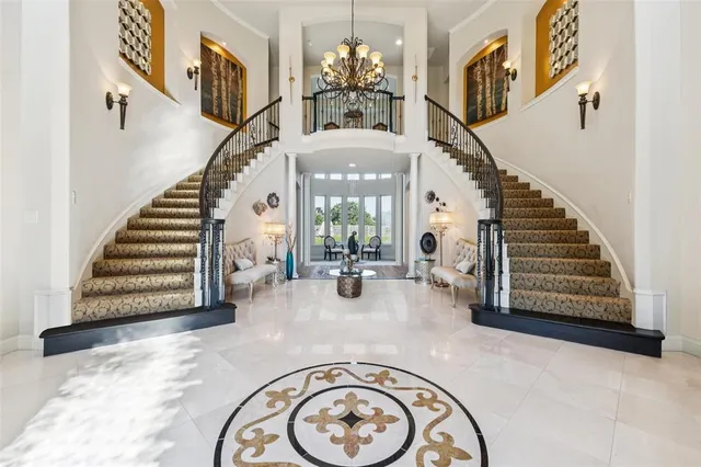 a view of entryway and hall