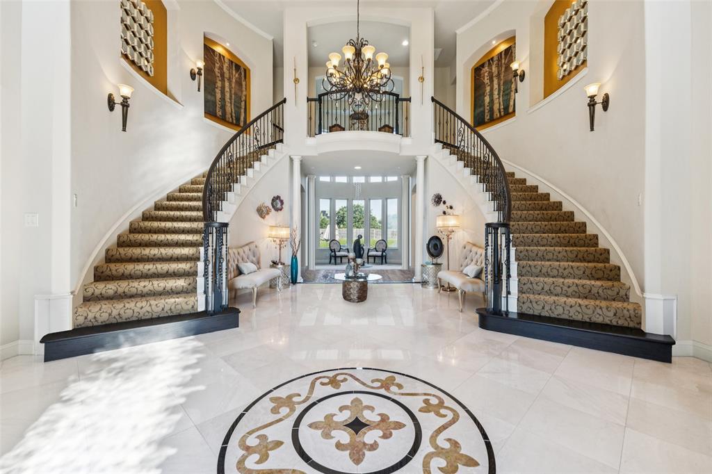 715 Simmons Road Double Oak, TX 75077 - Photo 5 of 40 a view of entryway and hall
