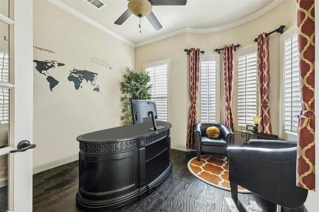715 Simmons Road Double Oak, TX 75077 - Photo 8 of 40 a living room with furniture and a potted plant