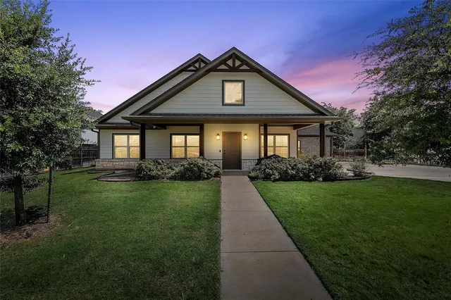 $1,000,000 | 2114 South 11th Street, Waco, TX 76706