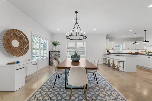 $1,000,000 | 2114 South 11th Street, Waco, TX 76706