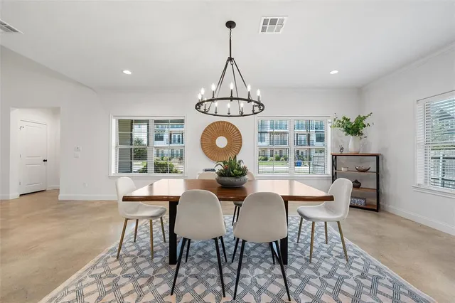 $1,000,000 | 2114 South 11th Street, Waco, TX 76706