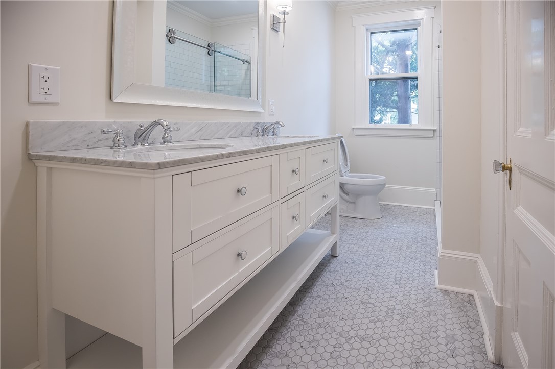 82 High Street, Unit 1N Bristol, RI 02809 - Photo 28 of 38