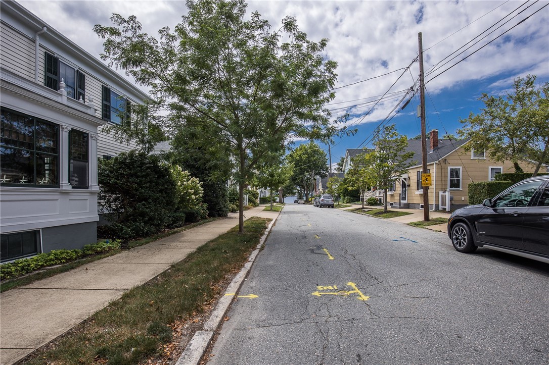 82 High Street, Unit 1N Bristol, RI 02809 - Photo 32 of 38