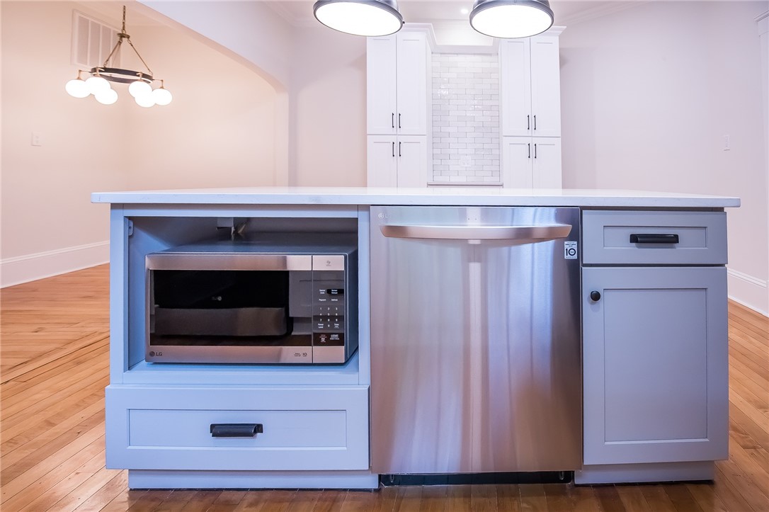 82 High Street, Unit 1N Bristol, RI 02809 - Photo 7 of 38