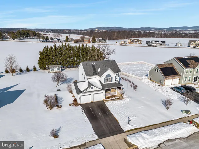 $460,000 | 86 Barley Circle, Hanover, PA 17331