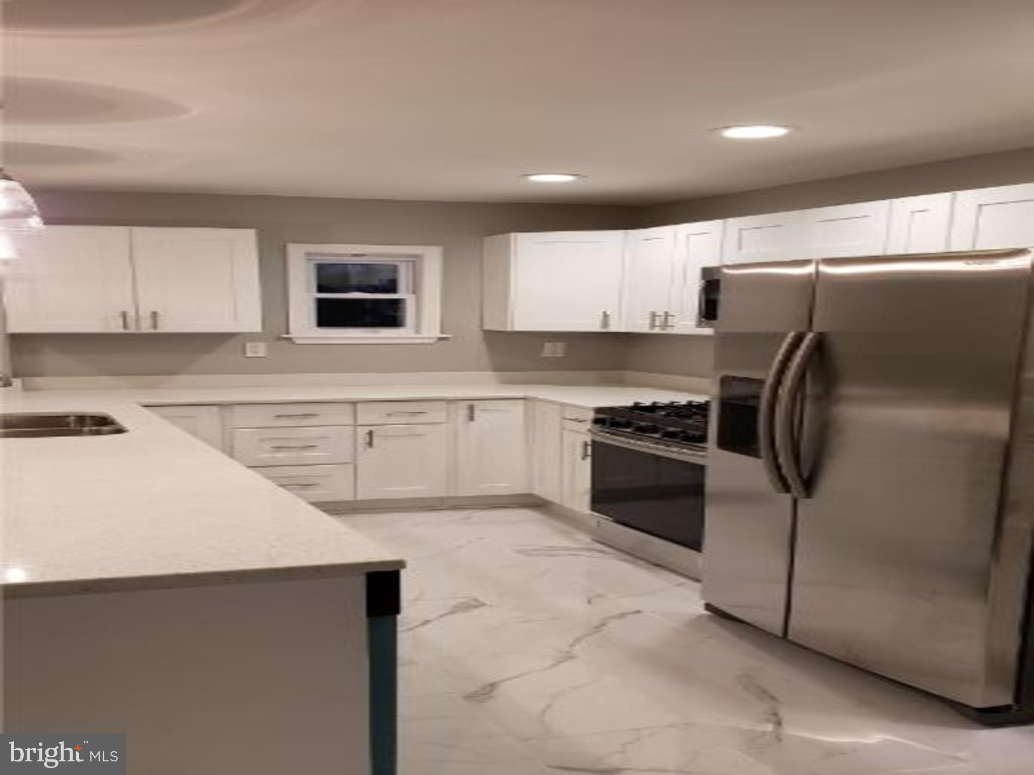1535 Northbourne Road Baltimore, MD 21239 - Photo 5 of 32