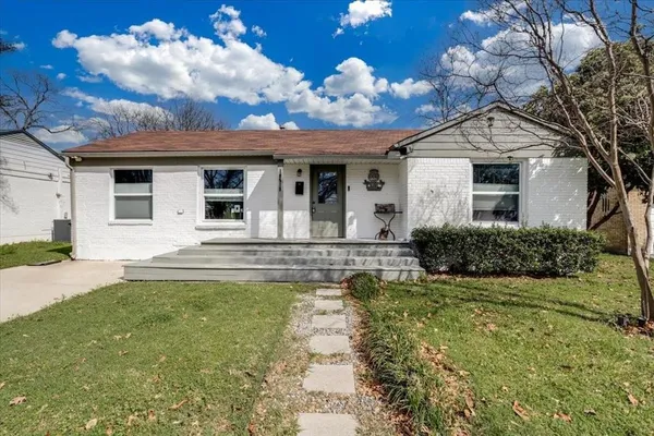 $2,275 | 10518 Desdemona Drive, Dallas, TX 75228