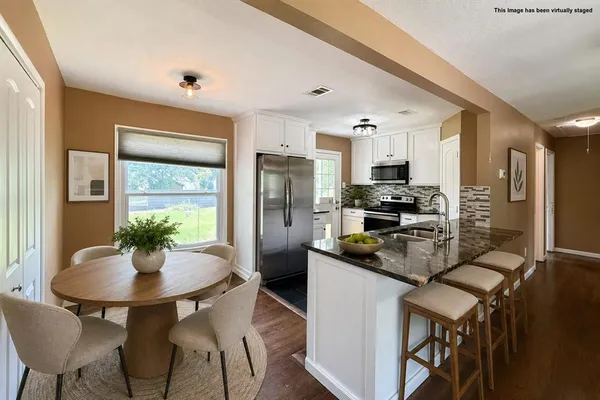 $2,275 | 10518 Desdemona Drive, Dallas, TX 75228