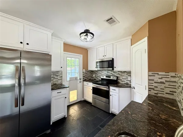 $2,275 | 10518 Desdemona Drive, Dallas, TX 75228