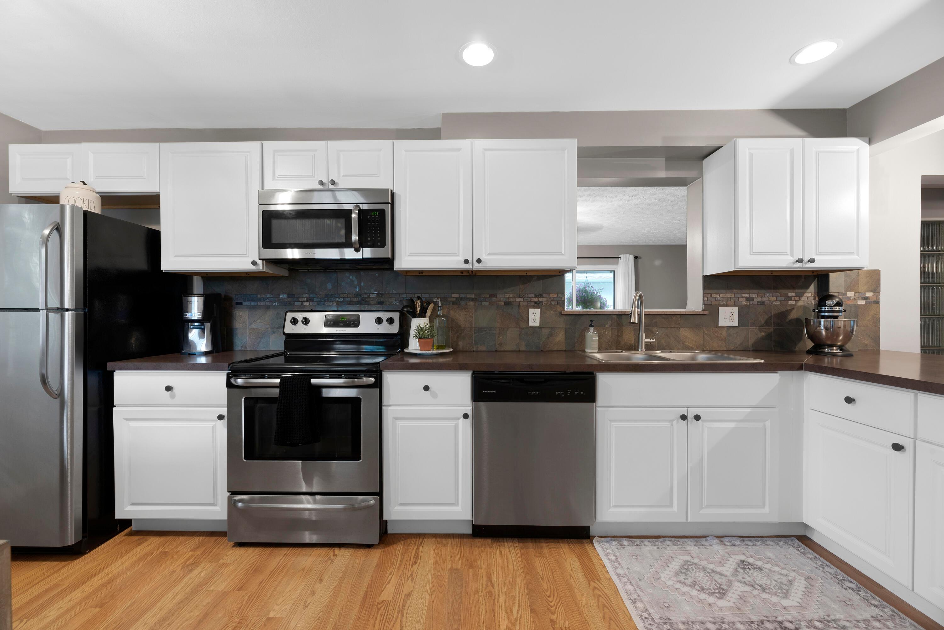 3155 Whitehead Road Columbus, OH 43204 - Photo 13 of 49 MAR_5659