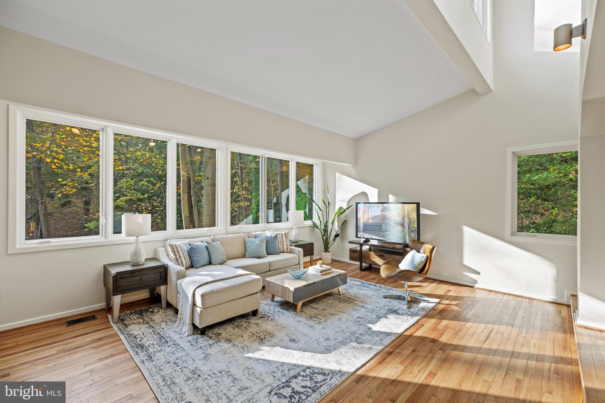 2601 Klingle Road Northwest Washington, DC 20008 - Photo 3 of 59 Spacious living room - great for entertaining!