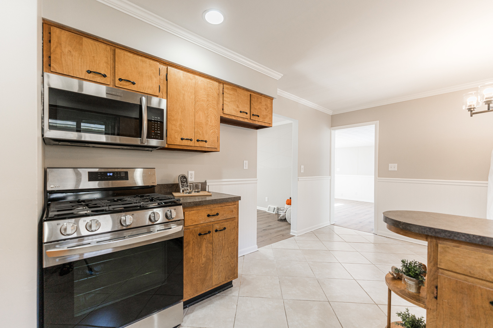 387 Home Street Sycamore, IL 60178 - Photo 11 of 32