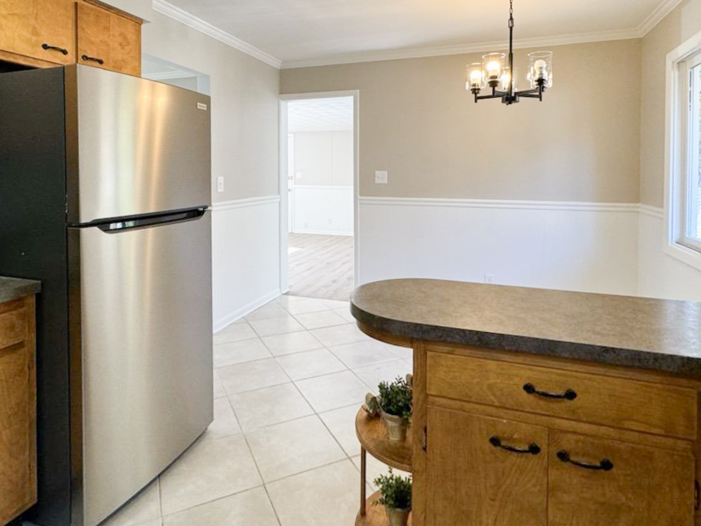 387 Home Street Sycamore, IL 60178 - Photo 12 of 32