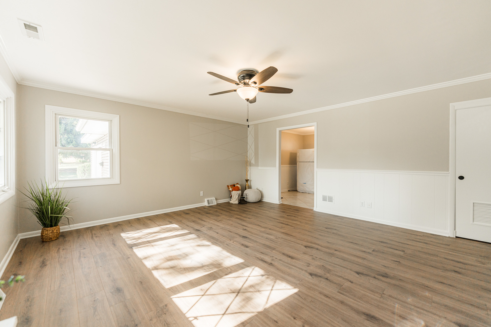 387 Home Street Sycamore, IL 60178 - Photo 5 of 32