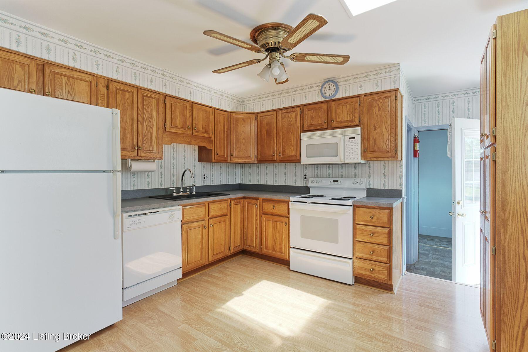 2600 Butler Road Louisville, KY 40216 - Photo 9 of 23 photo_online_009