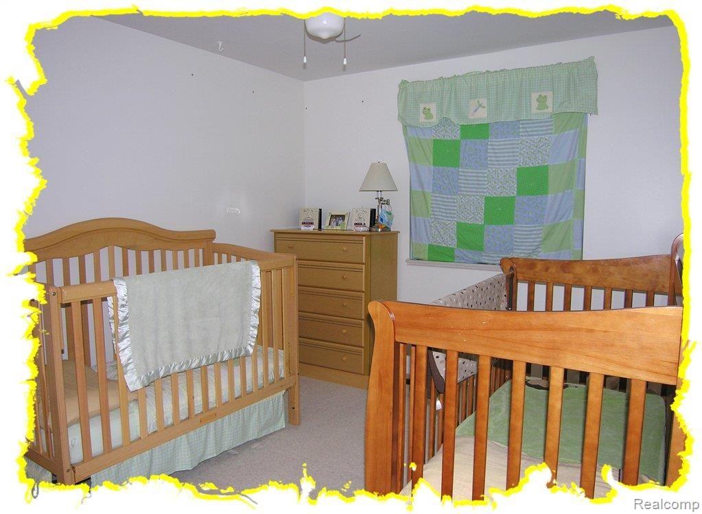 2136 Vernor Road Lapeer, MI 48446 - Photo 11 of 12 bed3.jpg