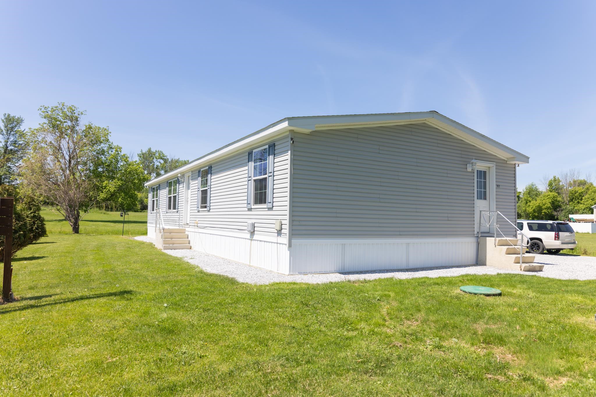 1395 Lower Newton Road St. Albans, VT 05478 - Photo 4 of 55
