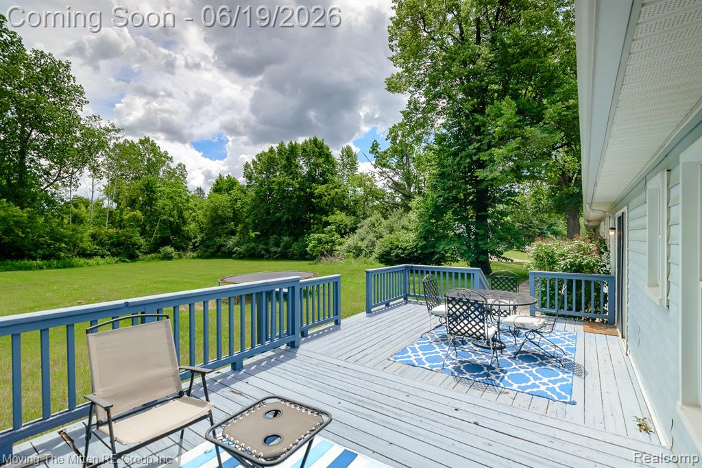 24567 Sherwood Road Belleville, MI 48111 - Photo 4 of 49