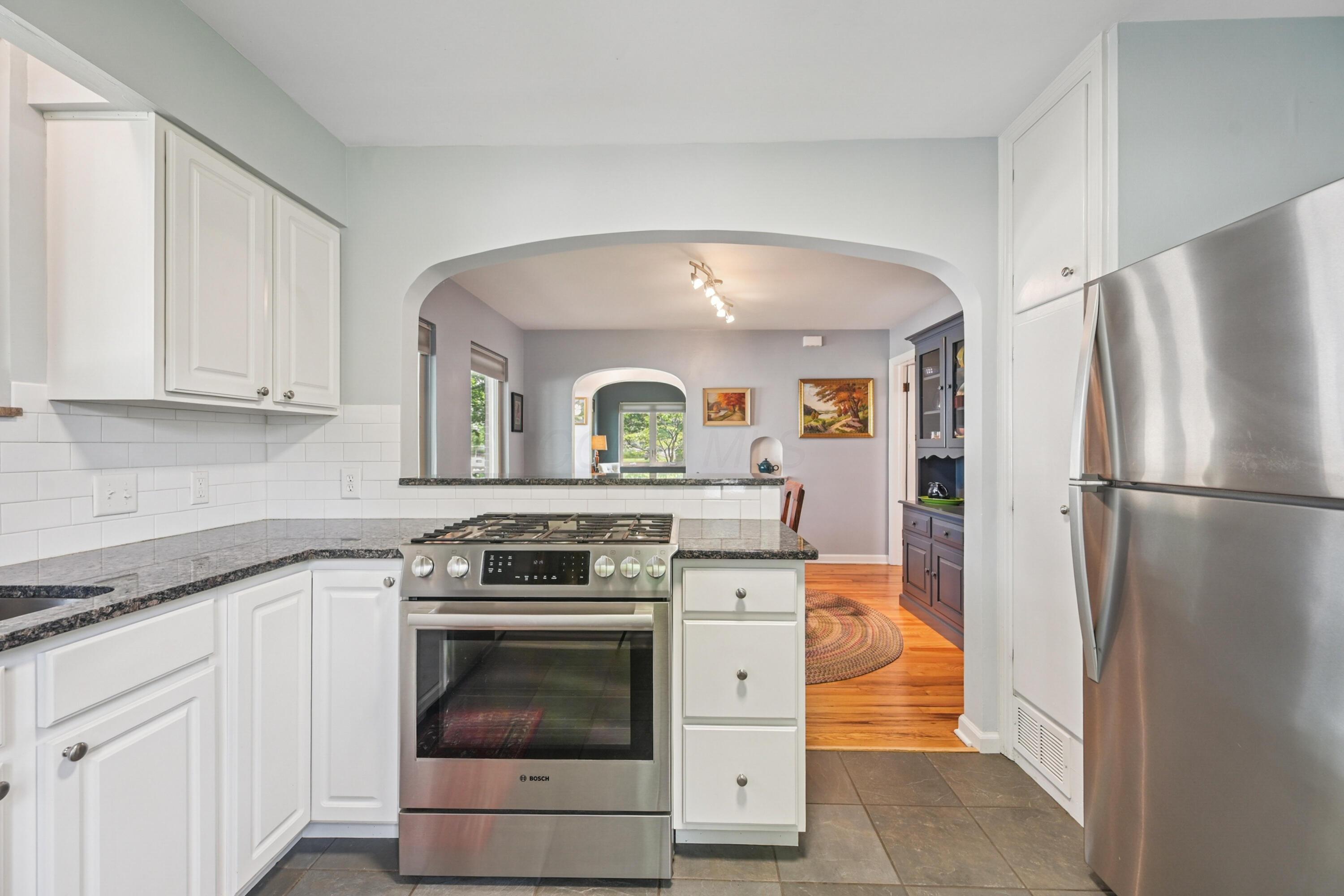 612 Fallis Road Columbus, OH 43214 - Photo 9 of 27 9-print-Fallis Rd-1106-020