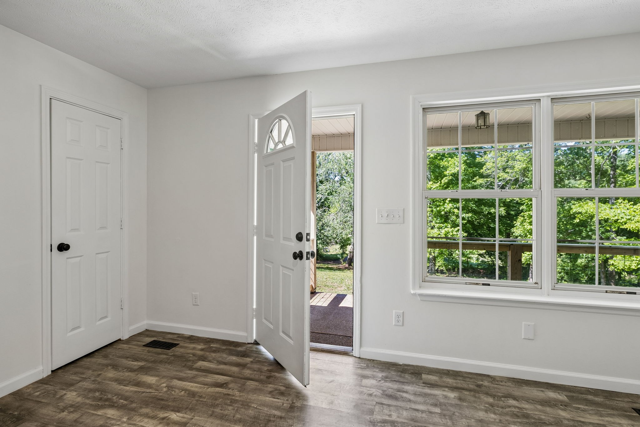 619 Longbranch Road Hohenwald, TN 38462 - Photo 6 of 82 Gallery Image 6