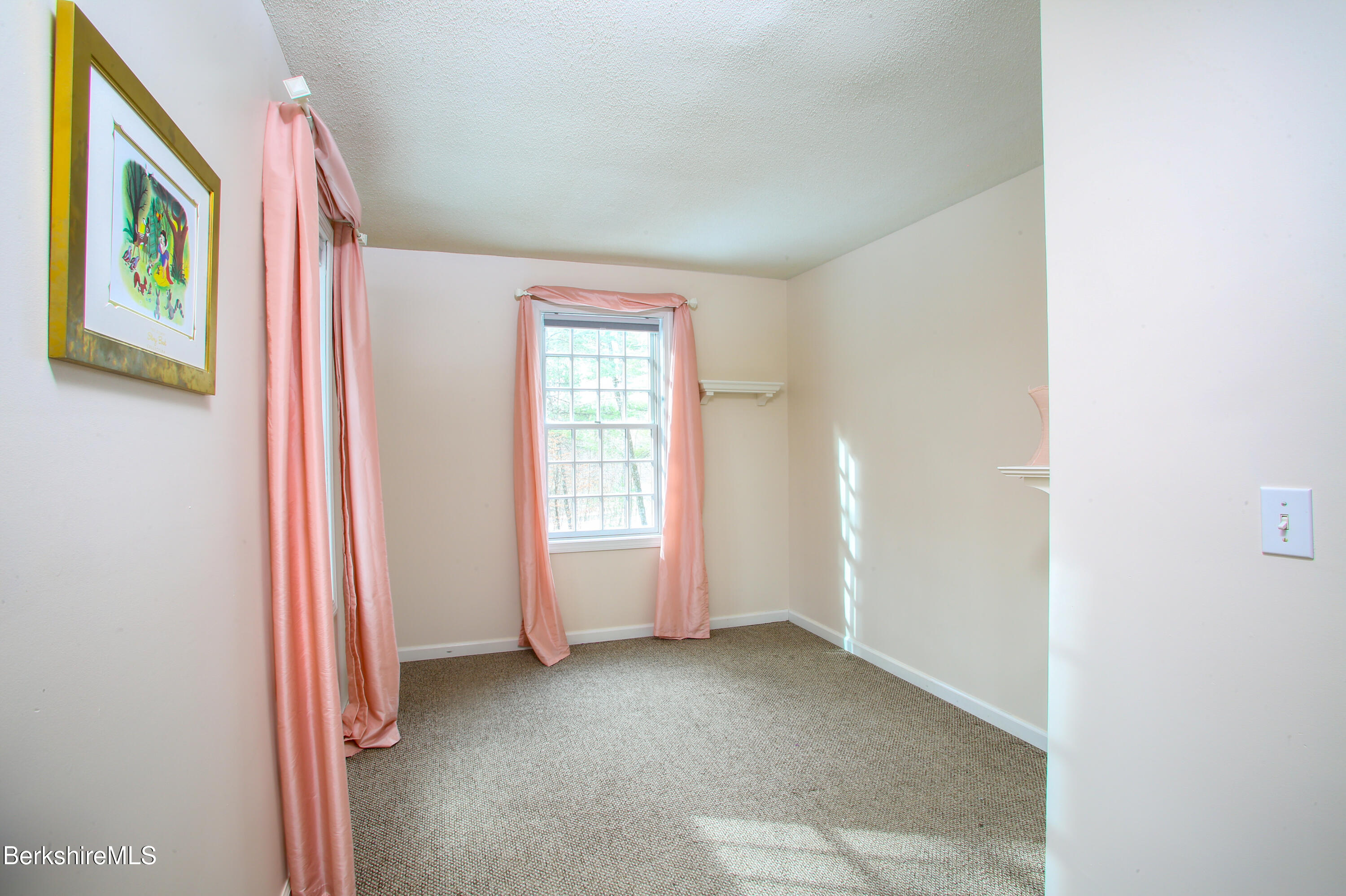 751 Park Hill Road Northampton, MA 01062 - Photo 28 of 45 an empty room with windows