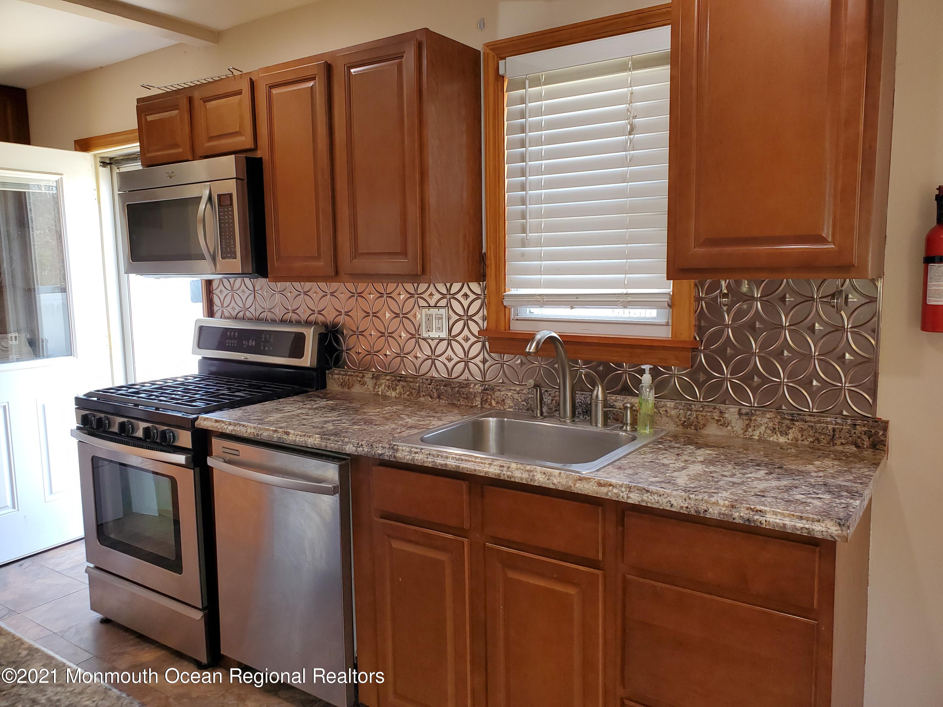 332 Northrop Road Brick, NJ 08723 - Photo 5 of 19 20210410_122950