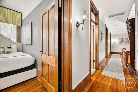 $2,595,000 | 106 East Harris Street, Savannah, GA 31401