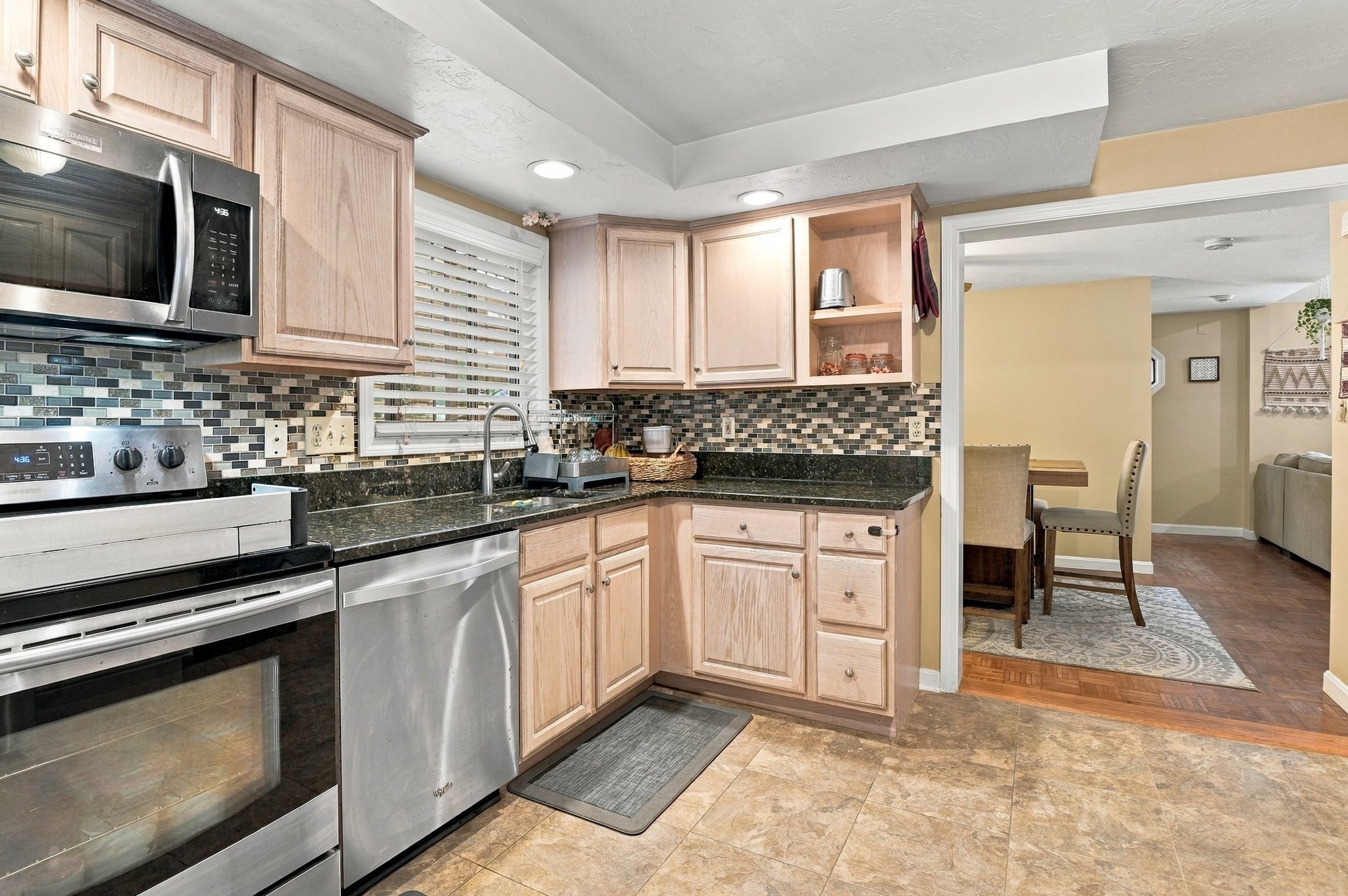 11 Jonathan Circle Worcester, MA 01604 - Photo 8 of 40 Gallery Image 8