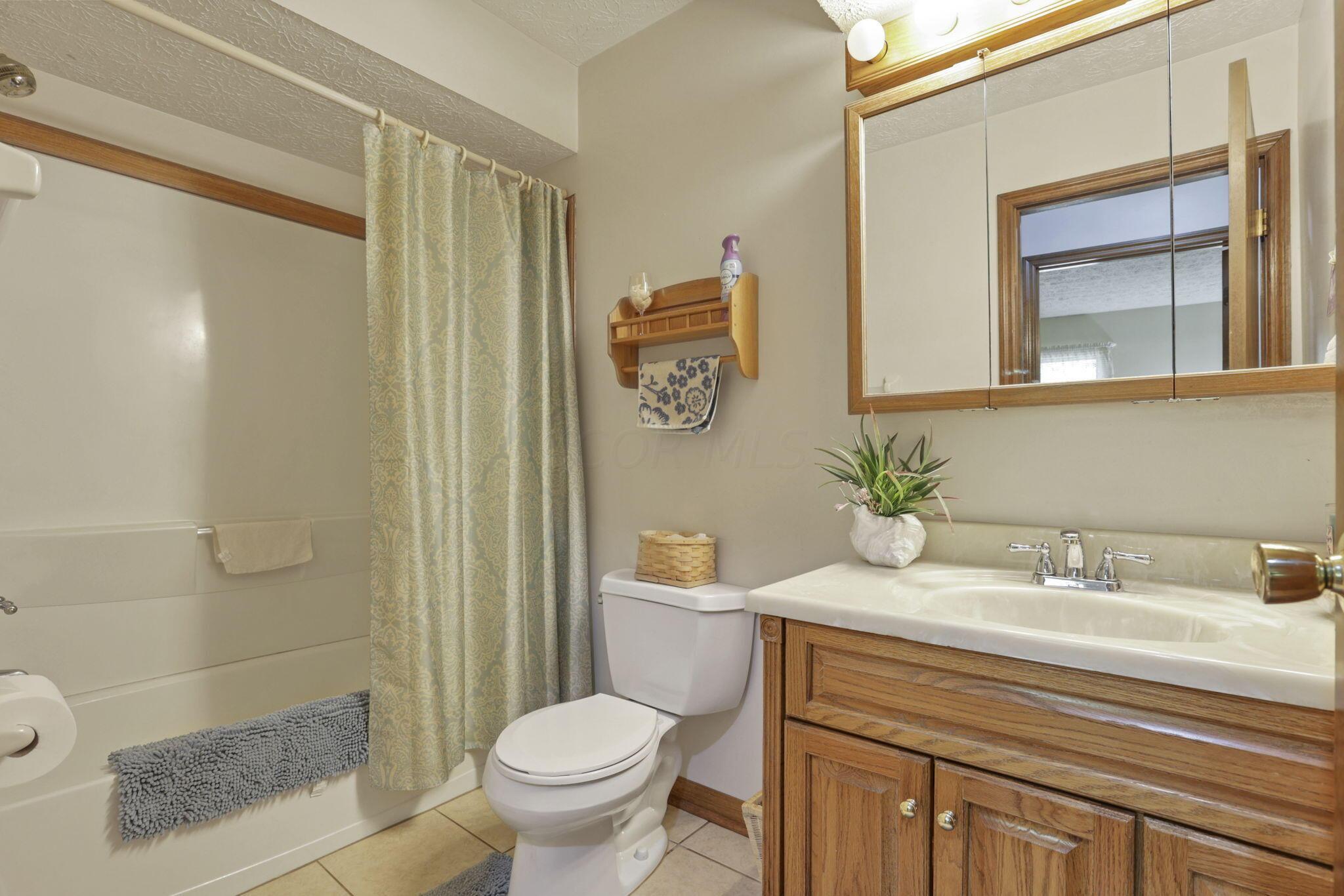 1138 Patterson Road Southwest Pataskala, OH 43062 - Photo 20 of 51 Bath 2