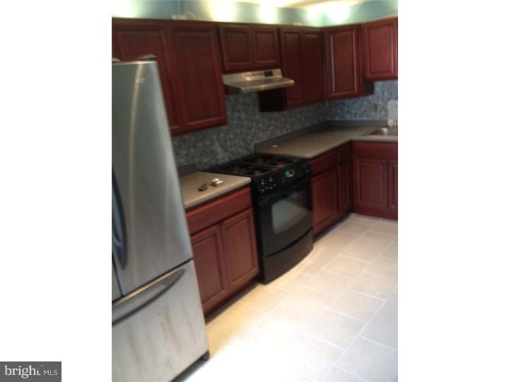 1375 Farrington Road Philadelphia, PA 19151 - Photo 4 of 11 Kitchen