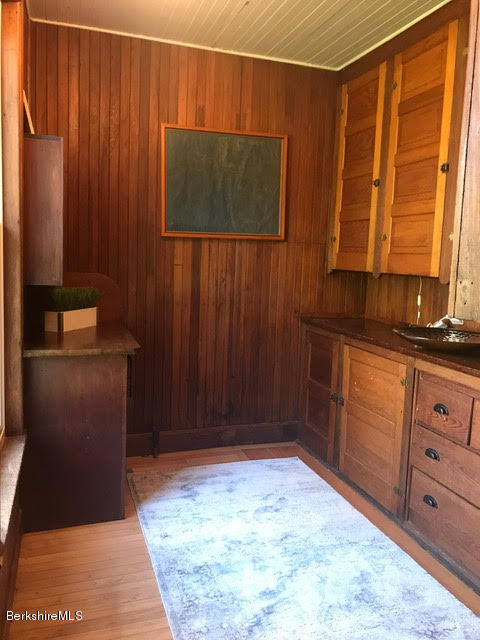 214 Hopper Road Williamstown, MA 01267 - Photo 8 of 21 unnamed (19)