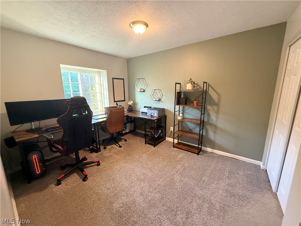 999 Renninger Road Akron, OH 44319 - Photo 9 of 17