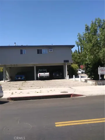 $2,095 | 14301 Addison Street, Sherman Oaks, CA 91423