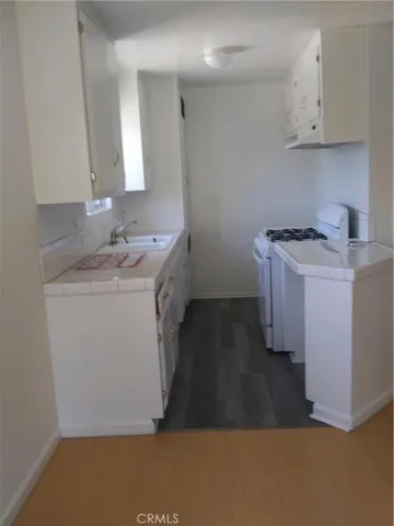 $2,095 | 14301 Addison Street, Sherman Oaks, CA 91423