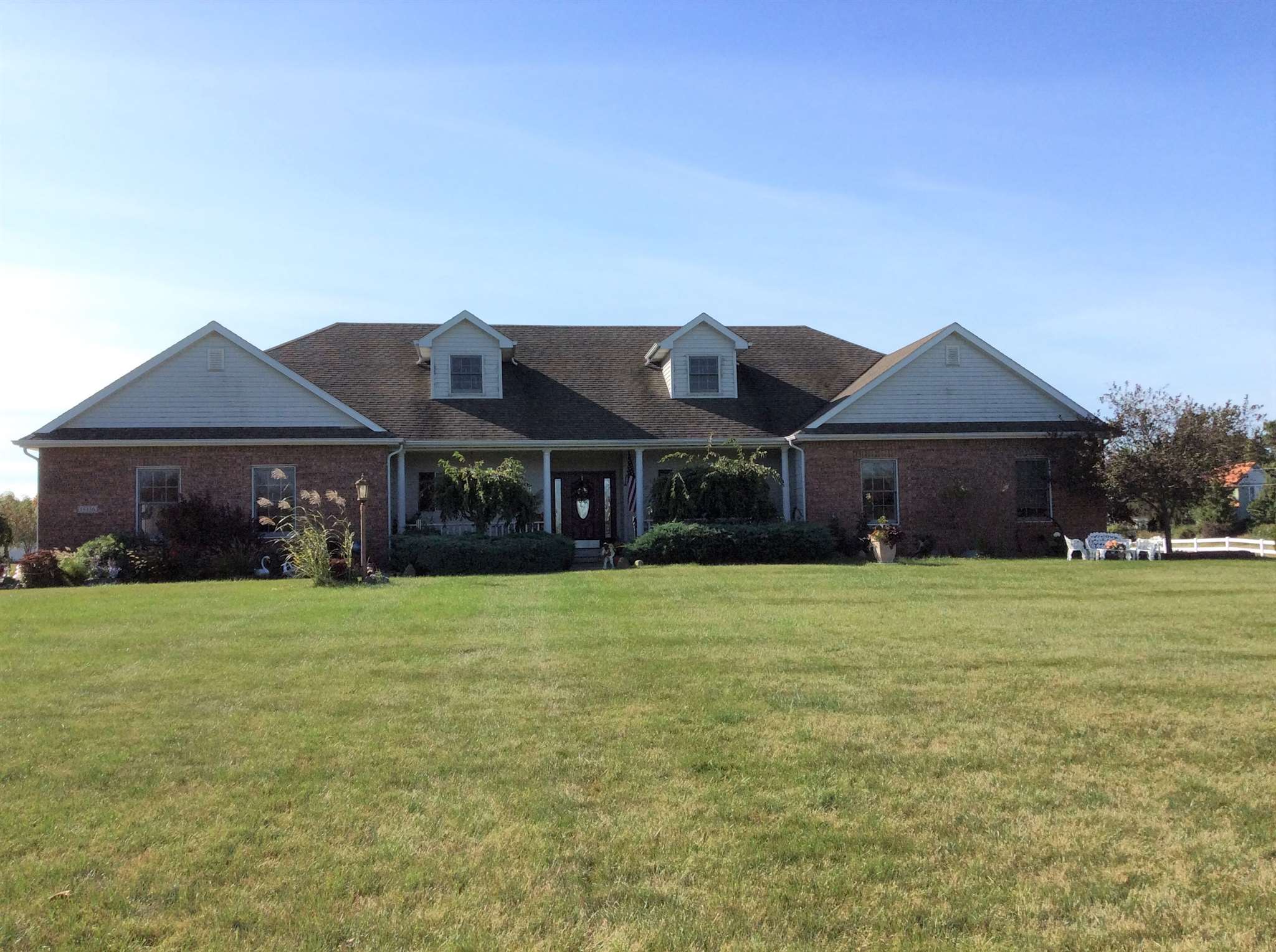 18136 Monroeville Road Monroeville, IN 46773 - Photo 1 of 35