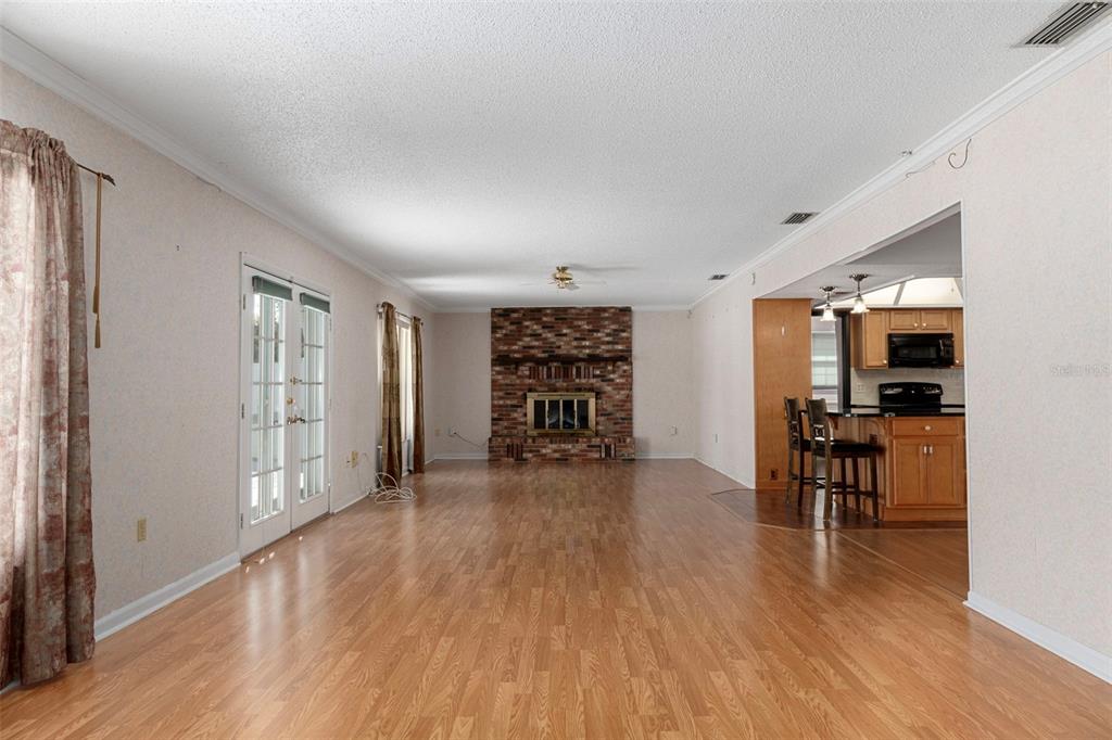 649 Southwest Bend Point Lecanto, FL 34461 - Photo 23 of 50 a view of a livingroom with furniture and wooden floor