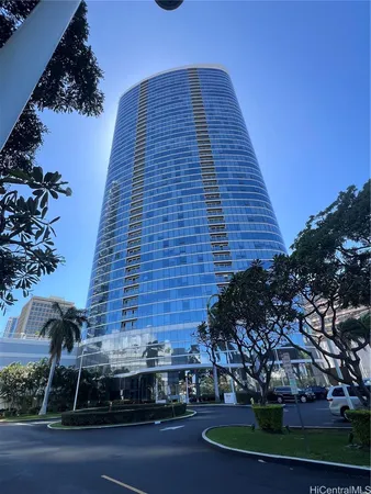 $2,875 | 1288 Kapiolani Boulevard, Unit 4401, Honolulu, HI 96814