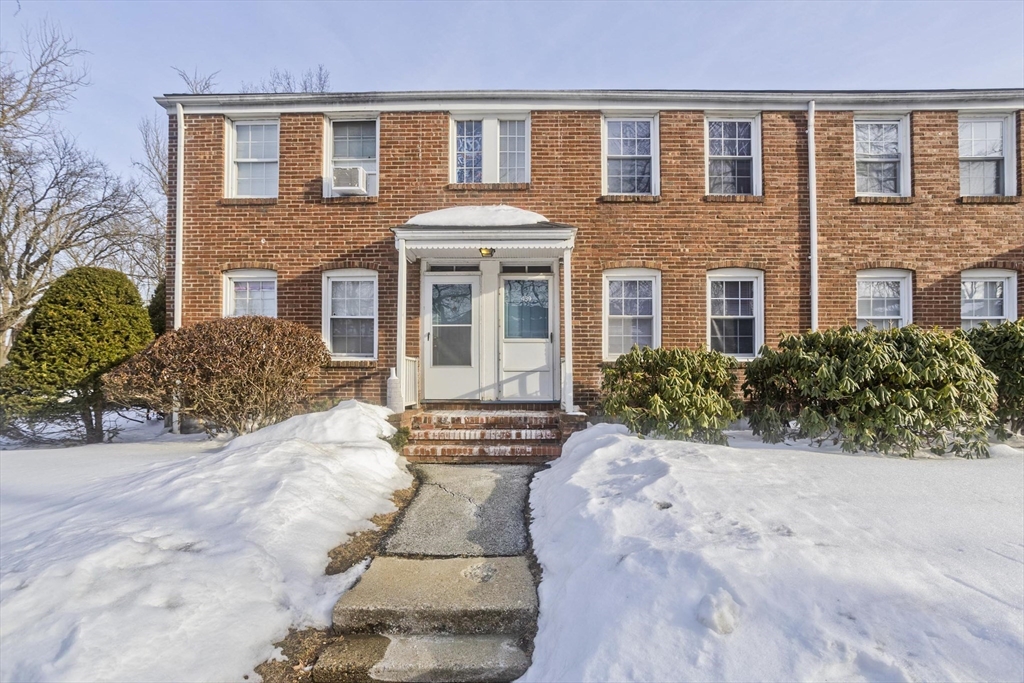 439 Cold Spring Avenue, Unit 439 West Springfield, MA 01089 - Photo 1 of 31 Gallery Image 1